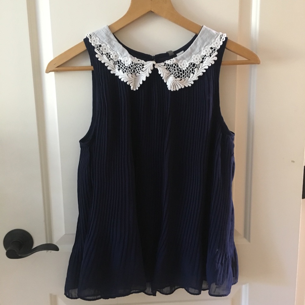 Sleeveless Peter Pan Blouse